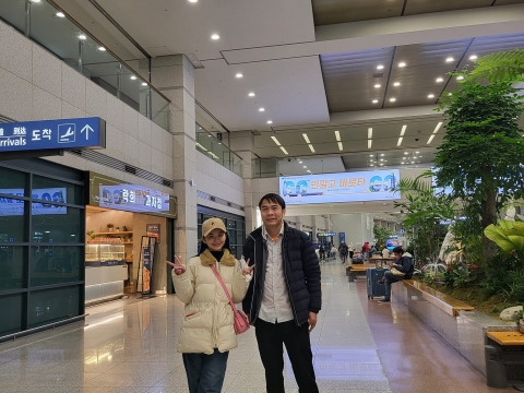 ẢNH ĐÓN HỌC SINH NHẬP CẢNH TRƯỜNG YOOWON