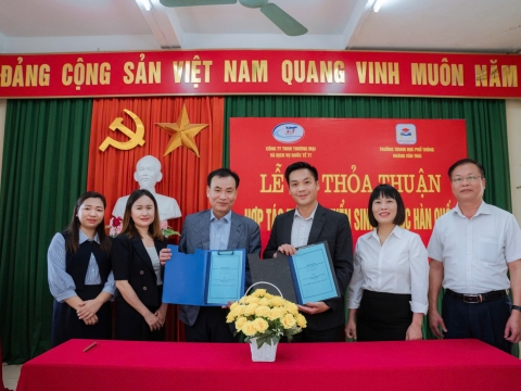 CTY DU HỌC HÀN QUỐC T&T và Trường THPT Hoàng Văn Thái đã tổ chức thành công lễ ký kết hợp tác tuyển sinh DU HỌC HÀN QUỐC