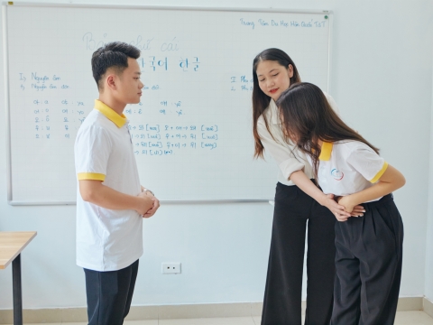LỚP HỌC TIẾNG HÀN CỦA VIỆT HÀN