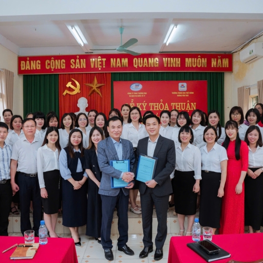 CTY DU HỌC HÀN QUỐC T&T và Trường THPT Hoàng Văn Thái đã tổ chức thành công lễ ký kết hợp tác tuyển sinh DU HỌC HÀN QUỐC