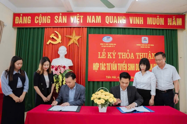 Lễ Ký Kết Hợp Tác Giữa Công Ty Du Học Hàn Quốc T&t Và Trường THPT Hoàng Văn Thái – Mở Ra Cánh Cửa Du Học Cho Học Sinh Việt Nam